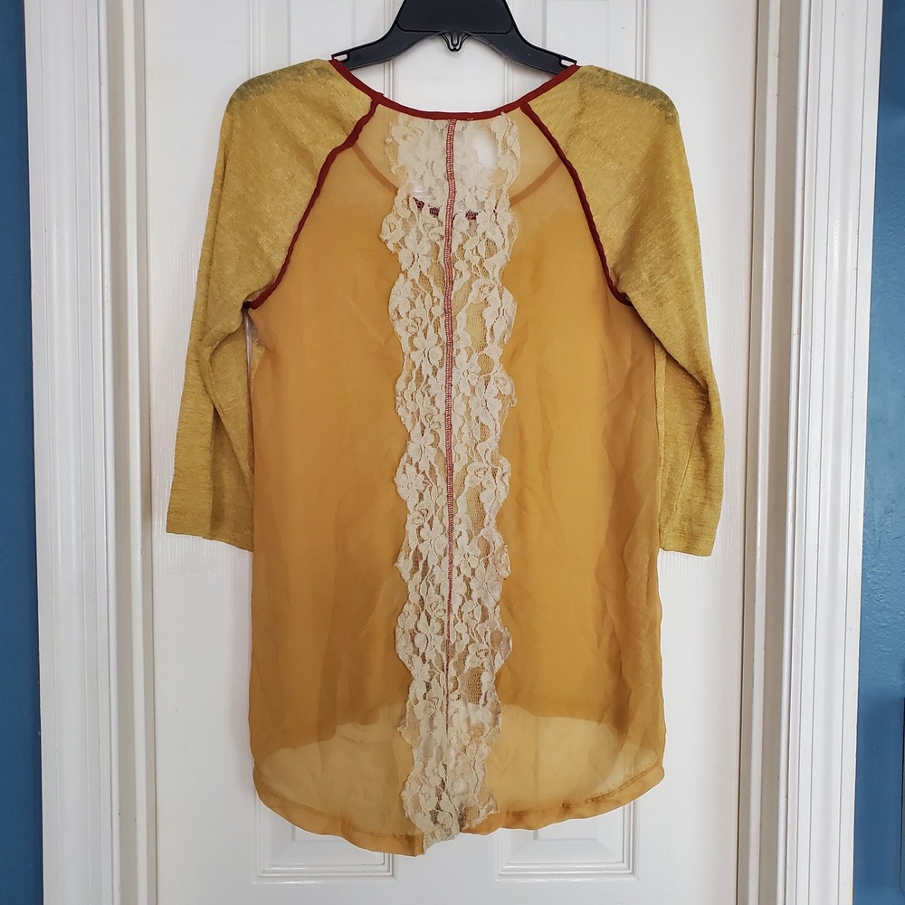 Gimmicks by BKE Mustard Yellow Lace and Red Trim Raglan Sleeve Boho Dainty M - Picture 5 of 7